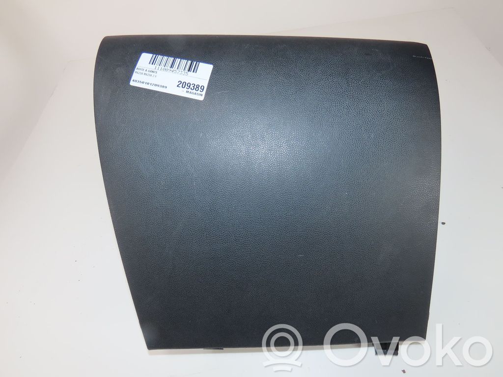 Glove box   DF7164030G02