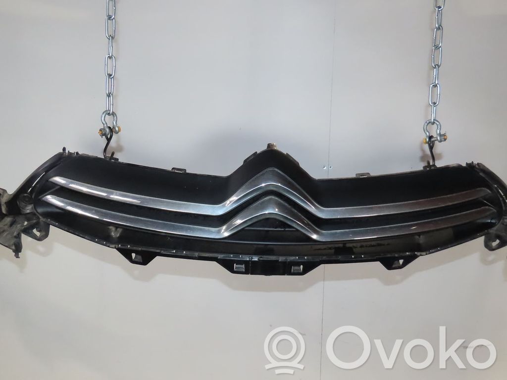 Citroen C4 II Griglia superiore del radiatore paraurti anteriore 