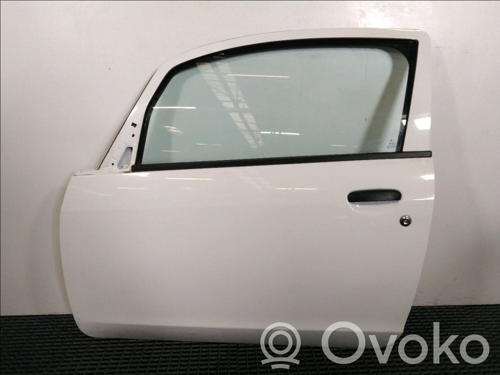 Дверь   5700A623