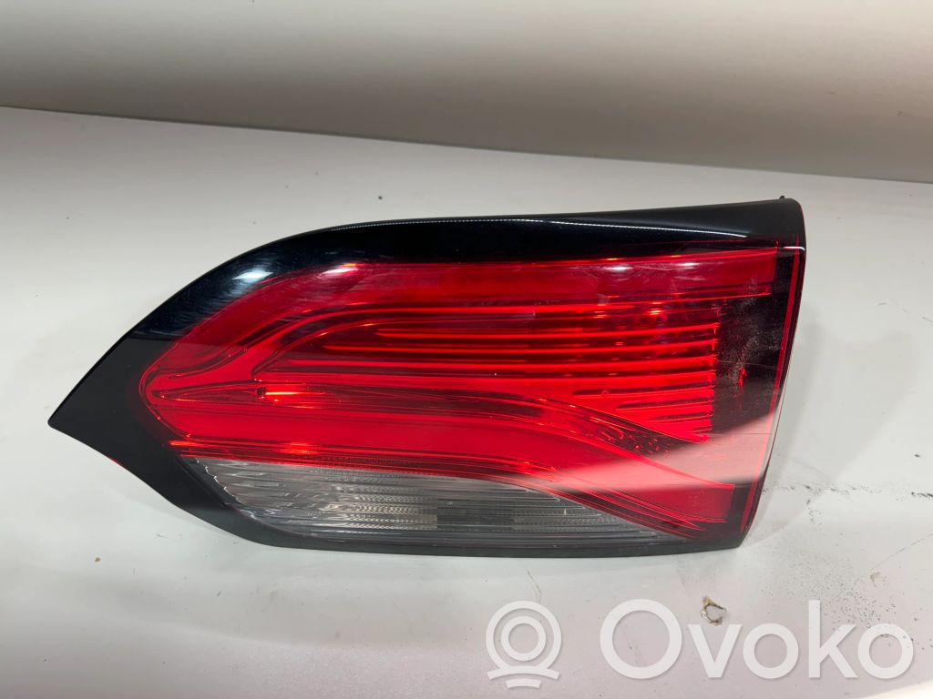 Tailgate rear/tail lights   68228940AE