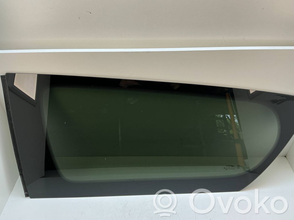 Chrysler Pacifica Galinis šoninis kėbulo stiklas 