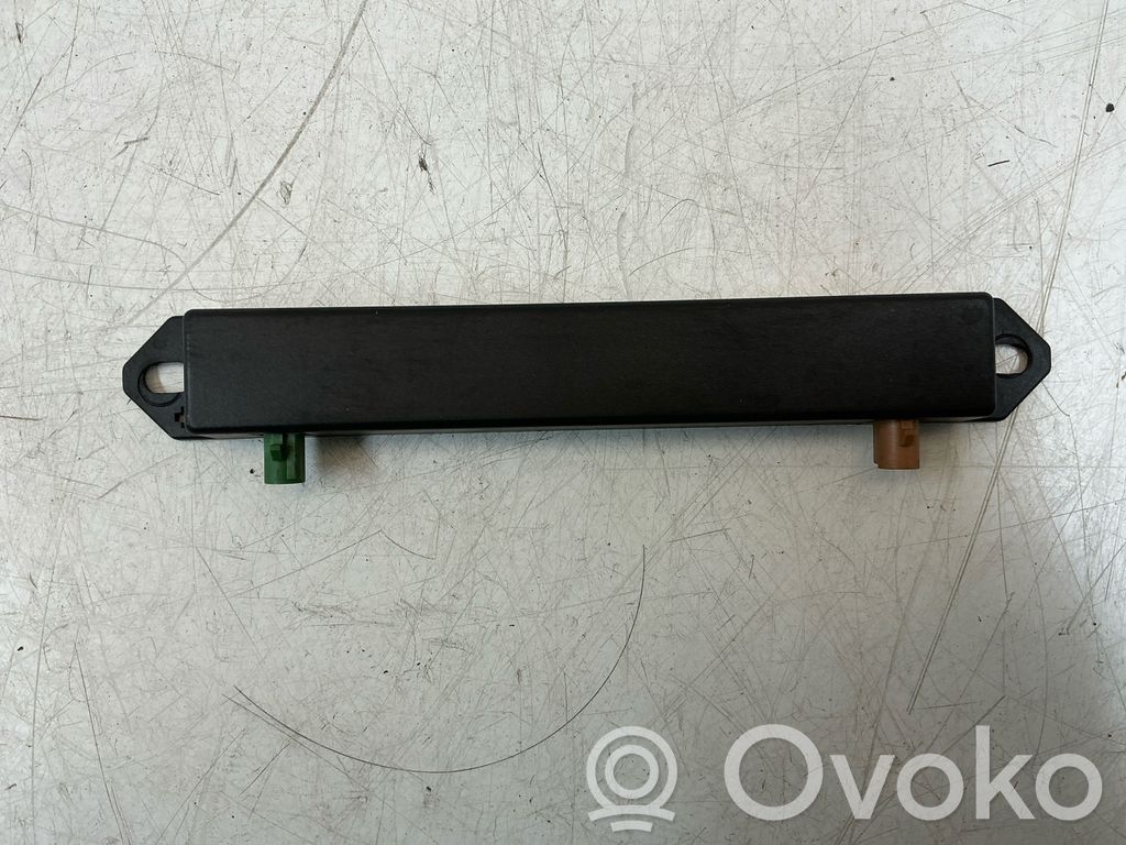 Antenna control unit   P68306857AA,00534042660,49008U