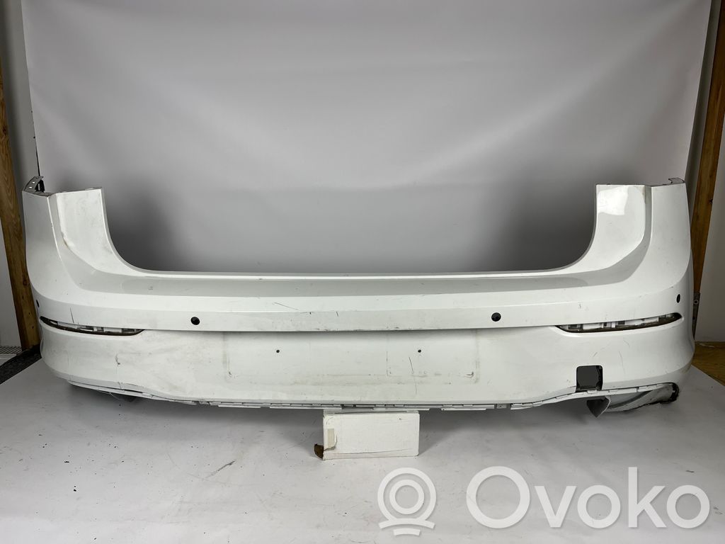 Volkswagen Golf VIII Parachoques 