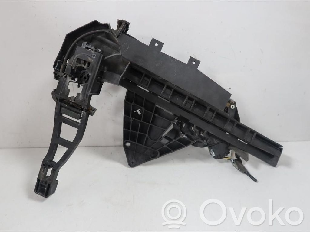 Ford C-MAX I Front door lock 