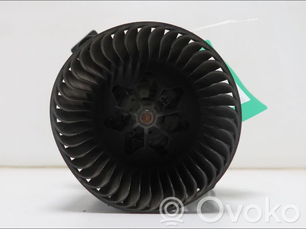 Mazā radiatora ventilators   68038827AA