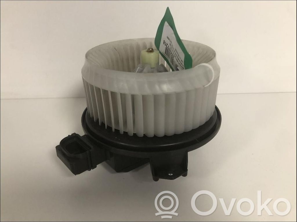 Mazā radiatora ventilators   5201308
