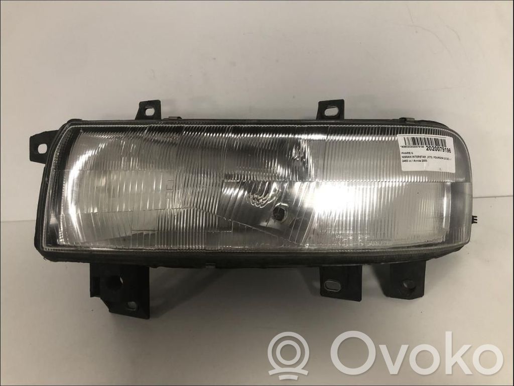 Nissan Interstar Lampa przednia 