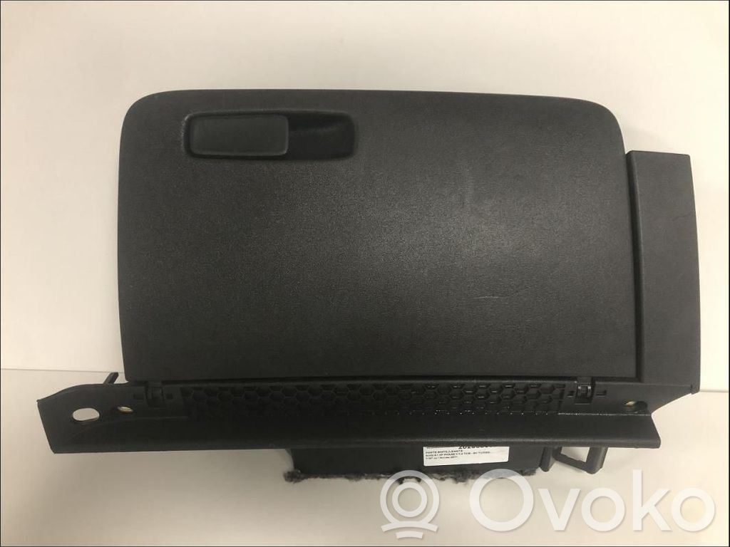 Audi A1 Juego guantera 