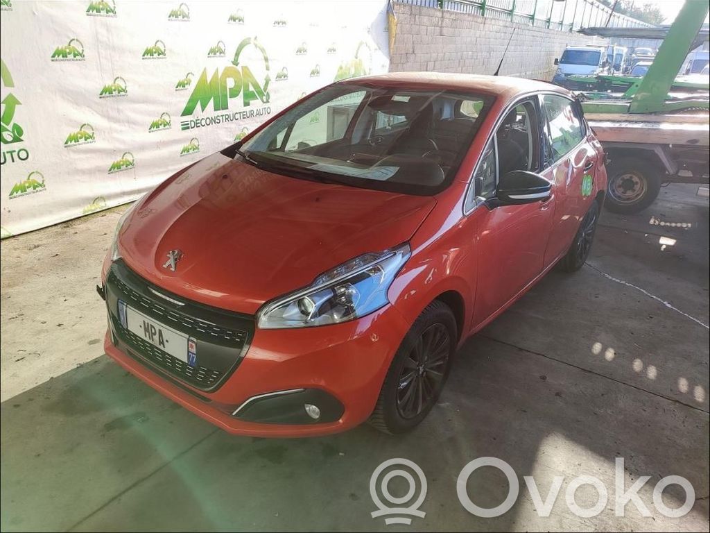 Peugeot 208 I Engine control unit/module 