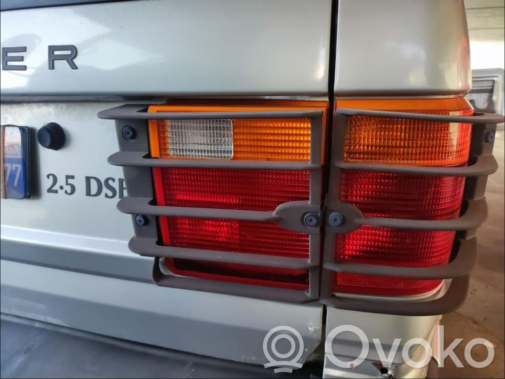 Land Rover Range Rover P38A Lampă spate în capacul portbagajului 