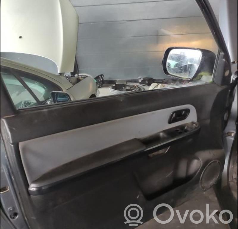 Suzuki Grand Vitara II Macara ușă față cu motor 