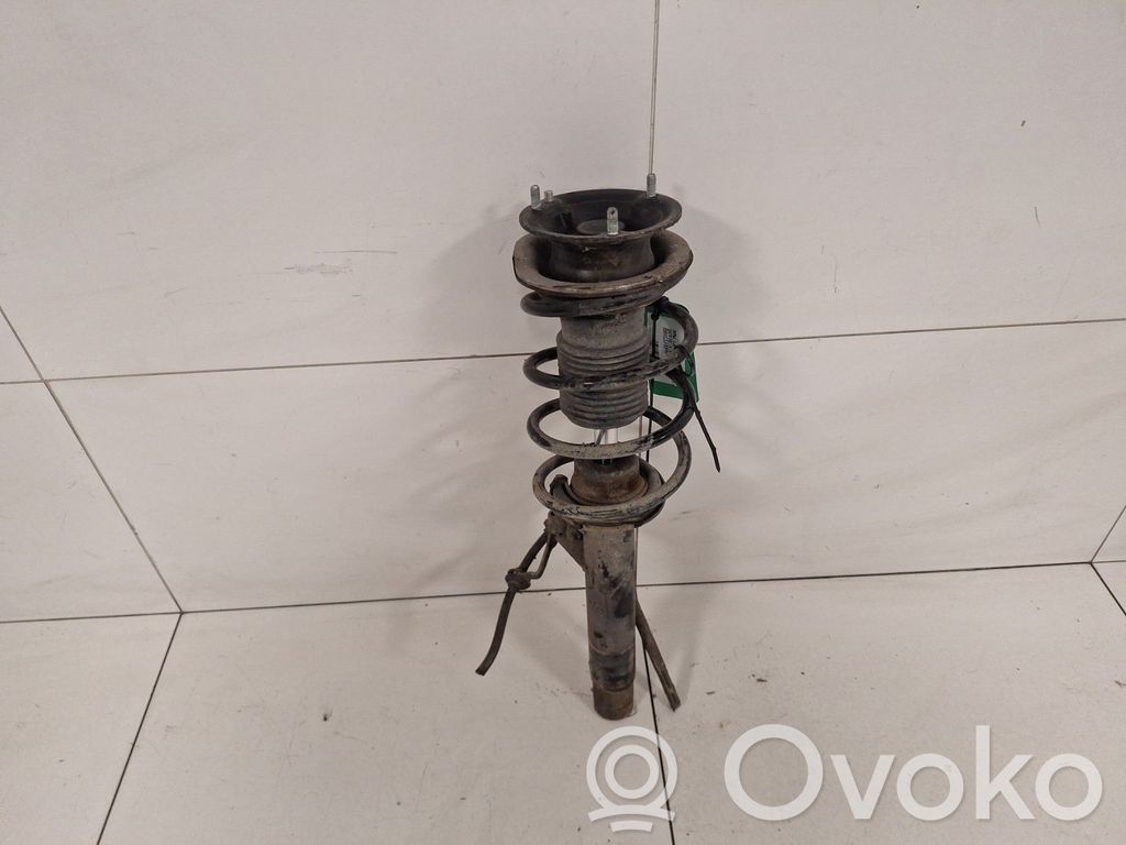 BMW 1 E81 E87 Priekšpusē amortizators ar atsperi 