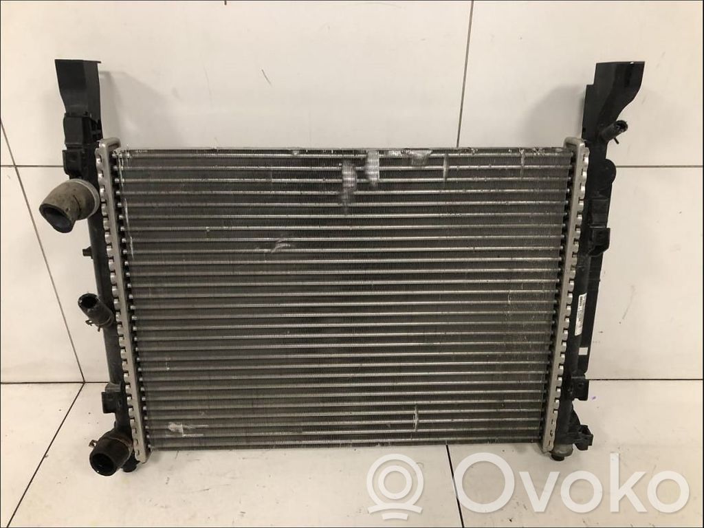 Renault Kangoo II Dzesēšanas šķidruma radiators 
