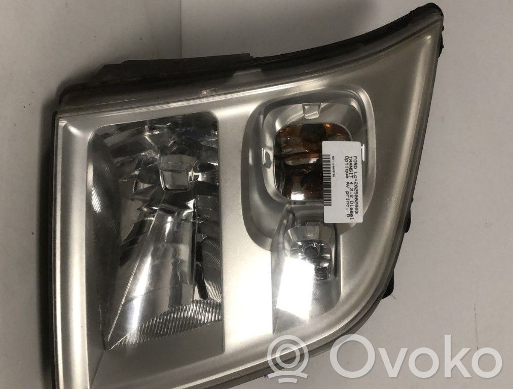 Headlight/headlamp   1684408