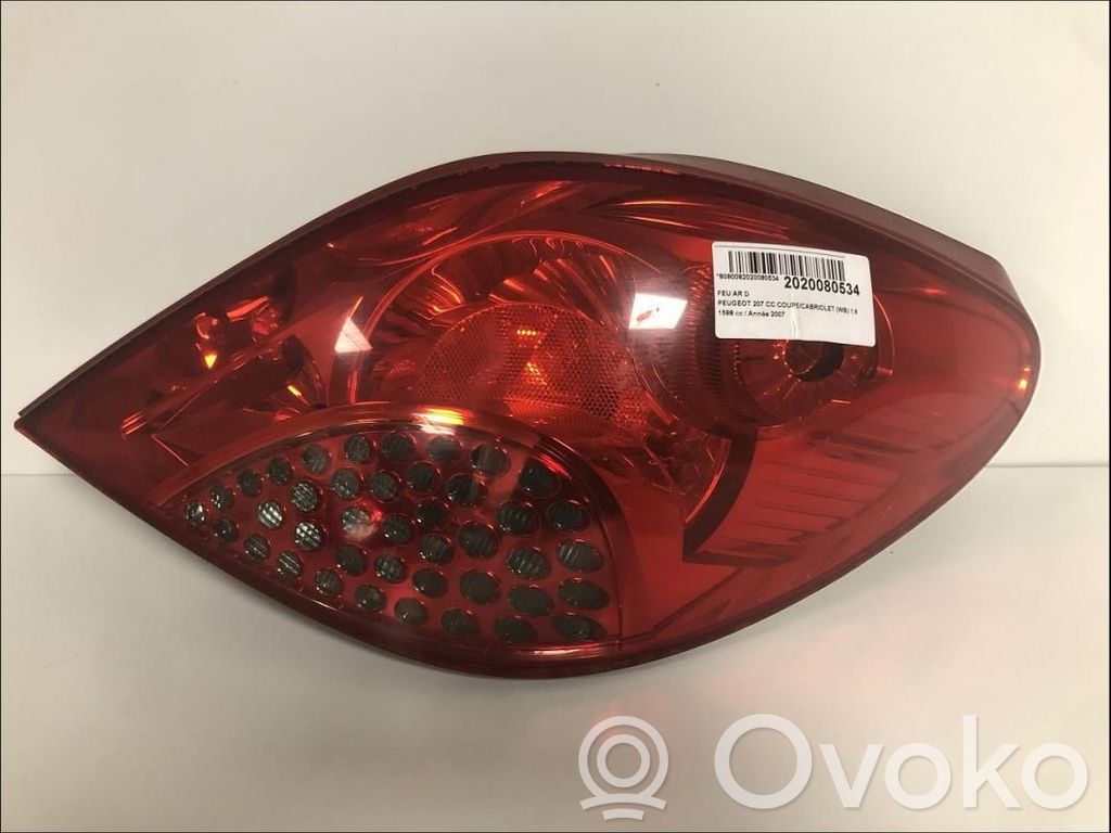 Peugeot 207 Lampă spate în caroserie 