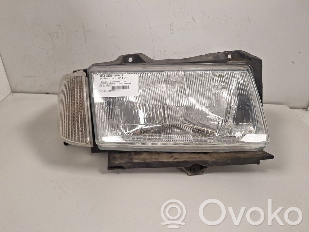 Headlight/headlamp   00006205AK