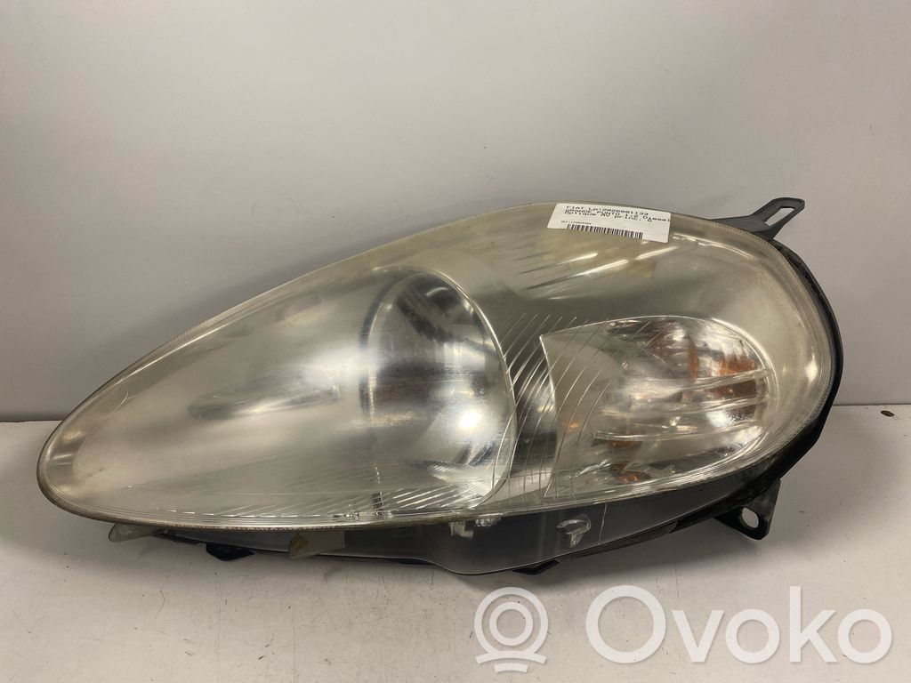 Fiat Grande Punto Faro/fanale 