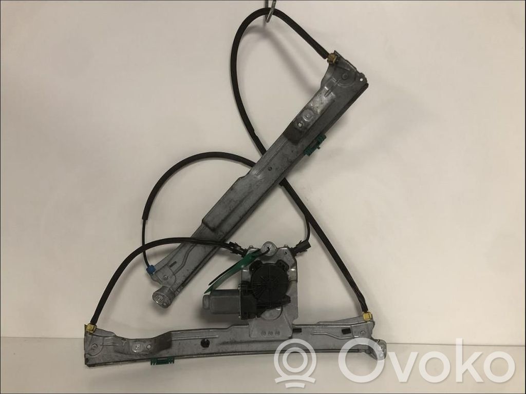 Renault Clio III Elektryczny podnośnik szyby drzwi przednich 