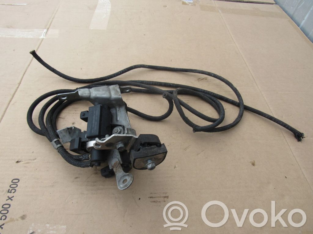 Solenoīda vārsts   7584628