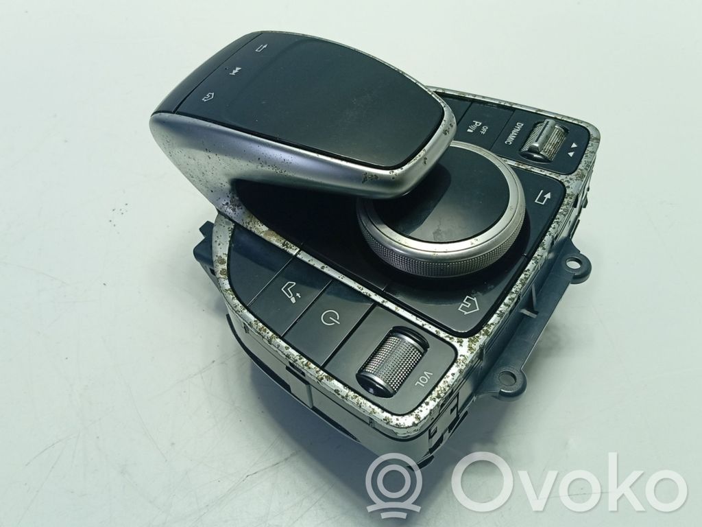 Mercedes-Benz E W213 Head unit multimedia control 