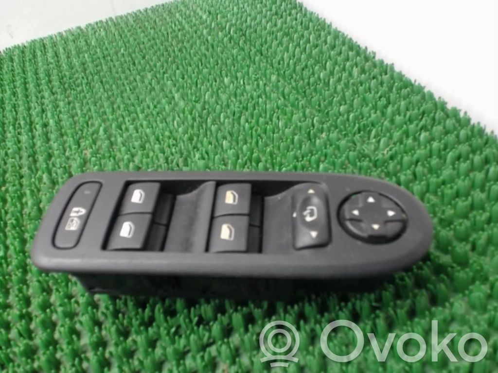 Citroen C5 Electric window control switch 