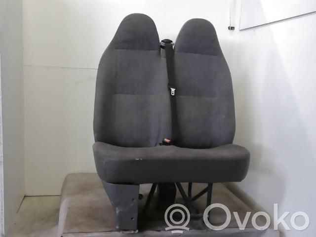 Ford Transit Kaksoisetuistuin 