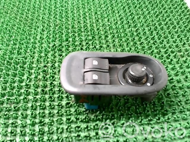 Electric window control switch   8200108269
