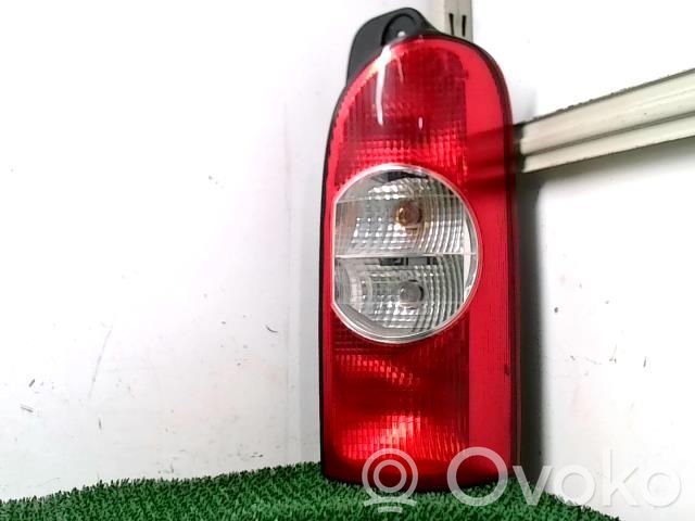 Nissan Interstar Lampa tylna 