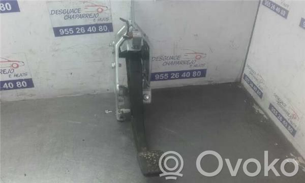Opel Astra H Pedał sprzęgła 