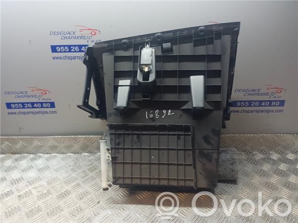 Hyundai i20 (PB PBT) Vano portaoggetti