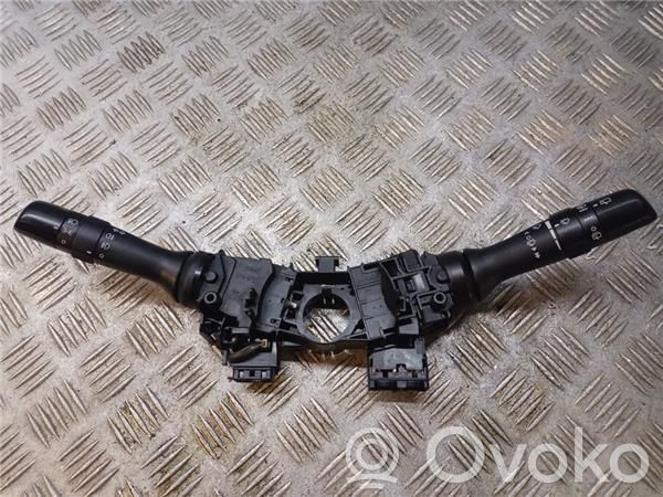 Toyota Prius (NHW20) Interrupteur / bouton multifonctionnel