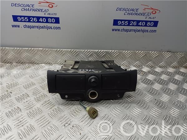 SsangYong Rodius Auton tuhkakuppi 