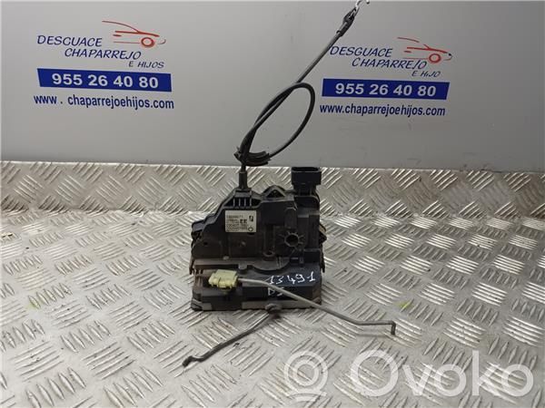 Opel Corsa D Zamek drzwi przednich 