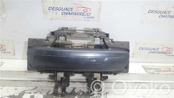 Manecilla externa puerta delantera   4E0839886