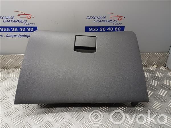 Chevrolet Spark Glove box 