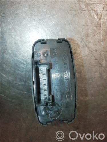 Hazard light switch