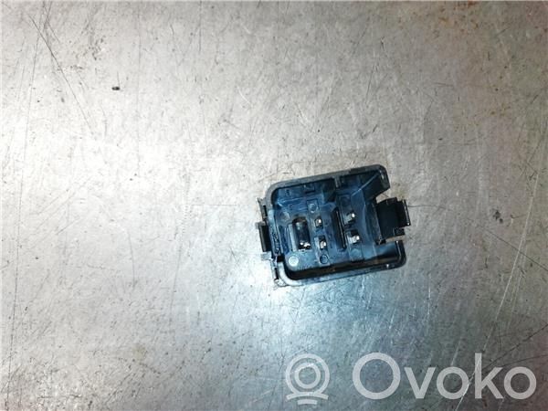 Comutator lumini pericol   5P0953235A
