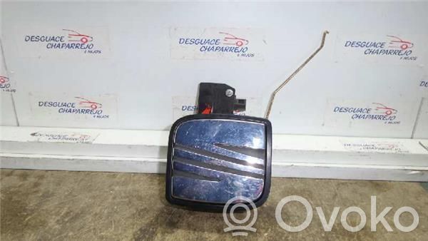Manecilla externa de puerta de carga   6L6827573B