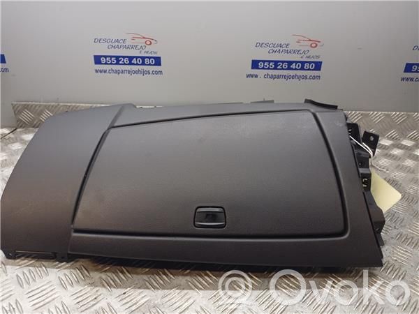BMW 1 E81 E87 Glove box 