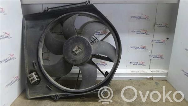 Renault Clio II Tila-auton jääkaappi 