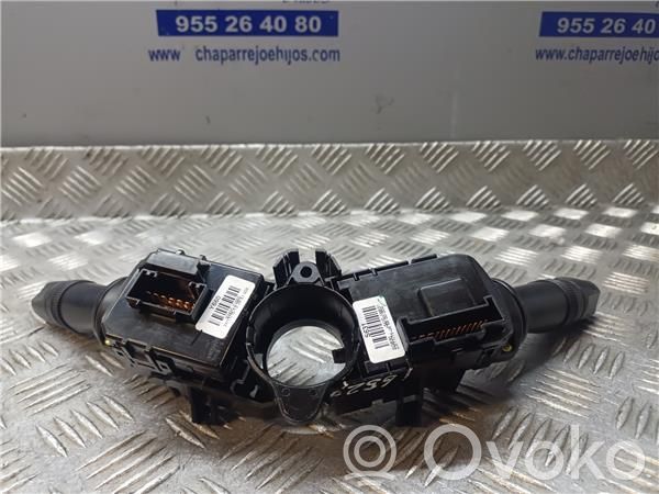 Comutator/buton multifuncțional   934202Y660