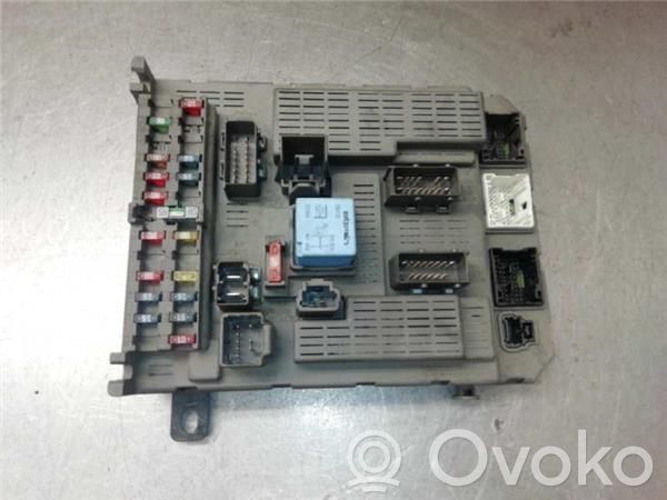 Citroen C5 Fuse module 