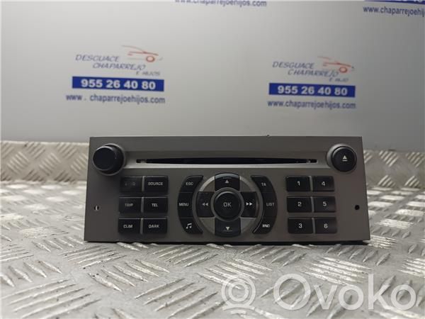 Panel / Radioodtwarzacz CD/DVD/GPS   7645124392