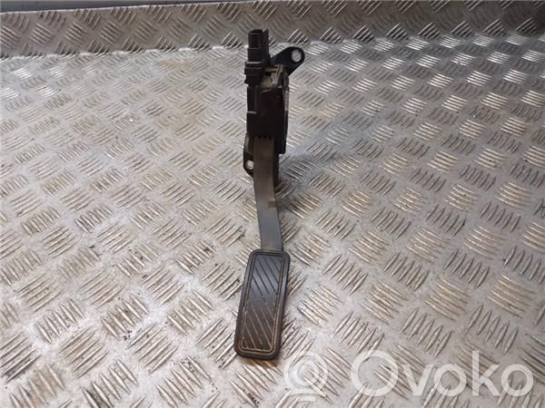 Gaspedal   8V219F836AA