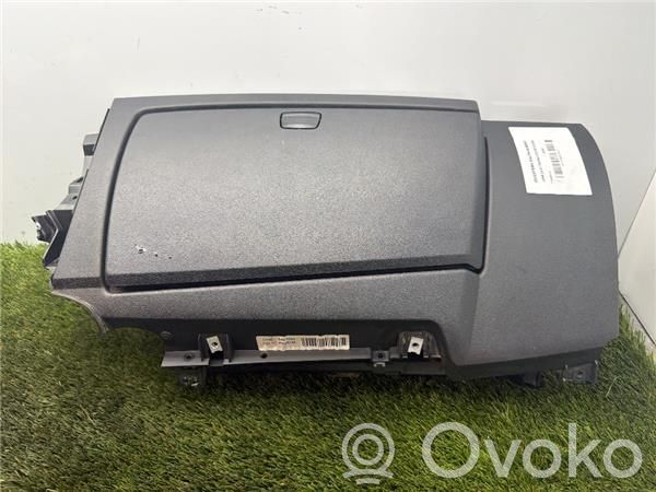 BMW 1 E81 E87 Glove box 