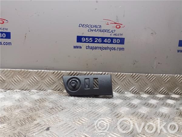 Dacia Lodgy Wing mirror switch 