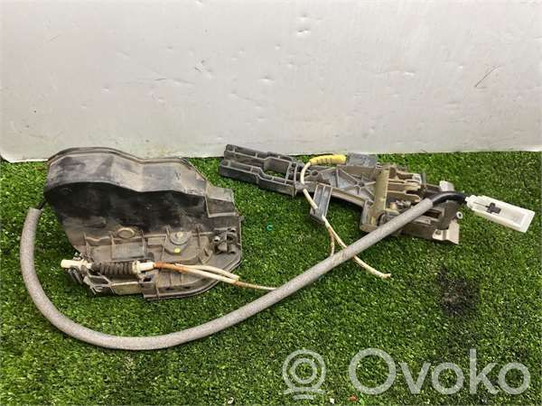 Serrure de porte avant   7167071