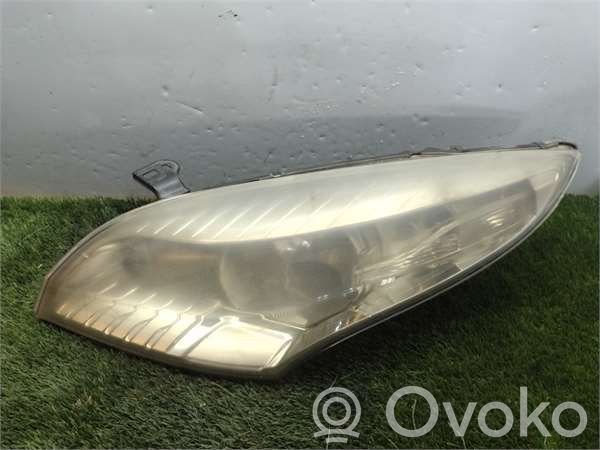 Renault Megane IV Phare frontale 