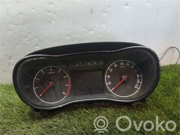 Opel Corsa E Vitezometru (grup de instrumente) 