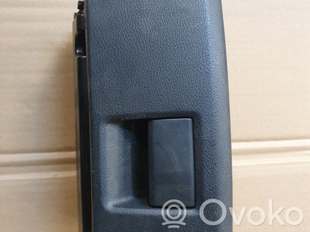 Guantera   8V0881578